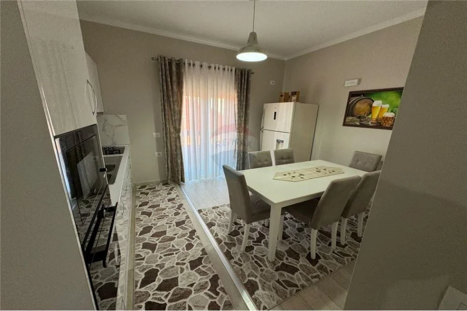 Tirane, jepet me qera apartament 2+1 Kati 2, 110 m² 600 € (Qytet studenti, vilat gjermane)