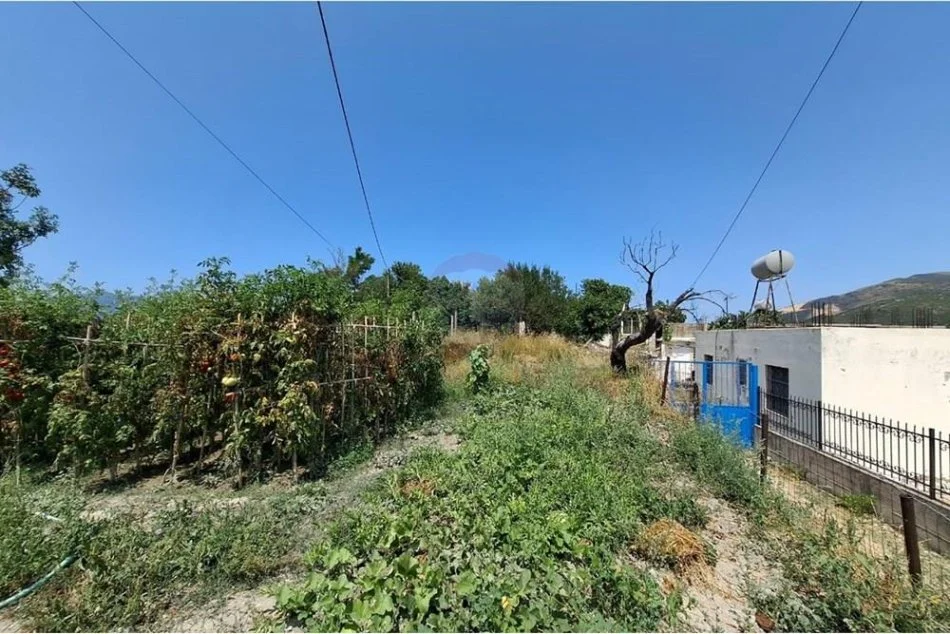 Vlore, shitet truall , 500 m² 70.000 € (Radhime)