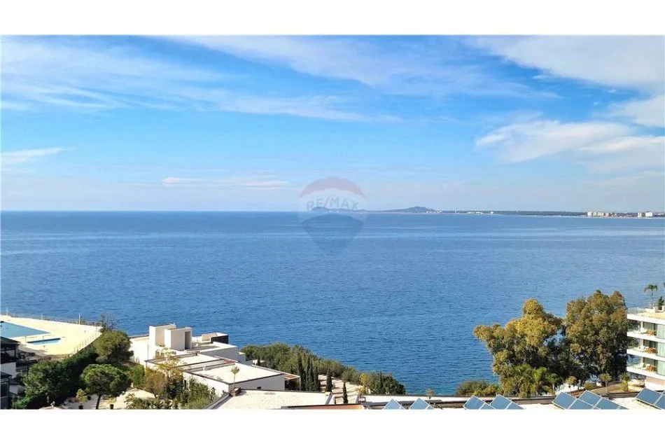 Vlore, shitet apartament 2+1+Ballkon Kati 3, 102 m² (Aleksander Moisiu)