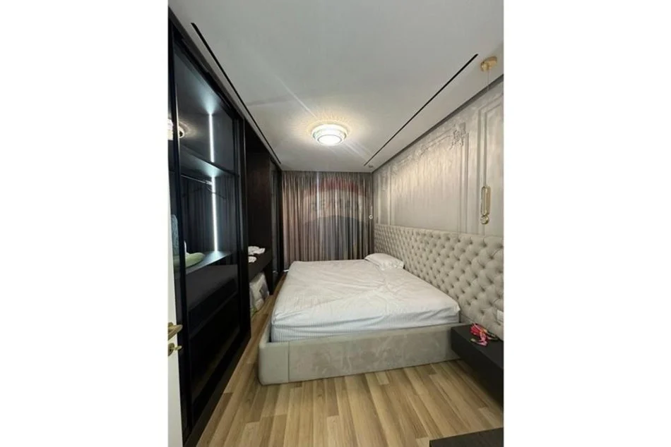 Tirane, shitet apartament 2+1+Ballkon Kati 7, 117 m² 230.000 € 