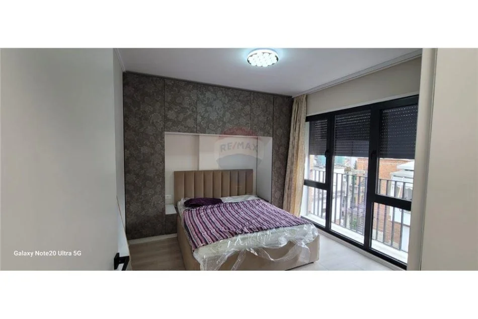 Tirane, shitet apartament 3+1 , 122 m² 267.500 € 