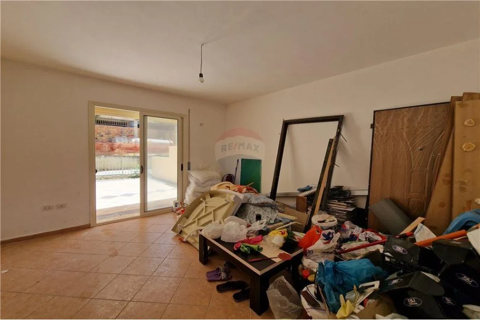 Vlore, shitet apartament Kati 1, 61 m² 64.900 € (Uje i Ftohte)