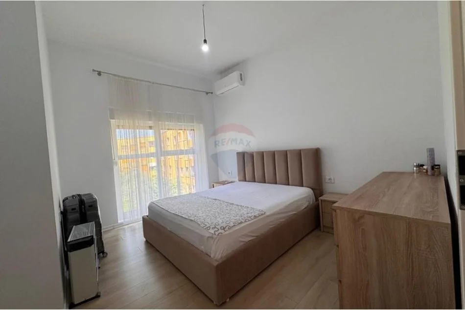 Tirane, shitet apartament 2+1+Ballkon Kati 2, 121 m² 194.000 € 