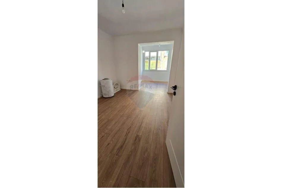 Tirane, Liste me oferta apartament 1+1 Kati 2, 54 m² 110.000 € (muhamet gjollesha)