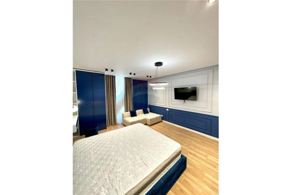 Tirane, jepet me qera garsonier 1+1 Kati 5, 50 m² 600 € (21 dhjetori)