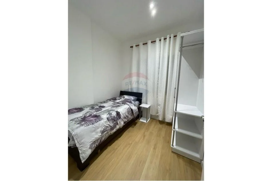 Tirane, jepet me qera Vile 2+1 Kati 2, 80 m² 1.000 € (qemal stafa)