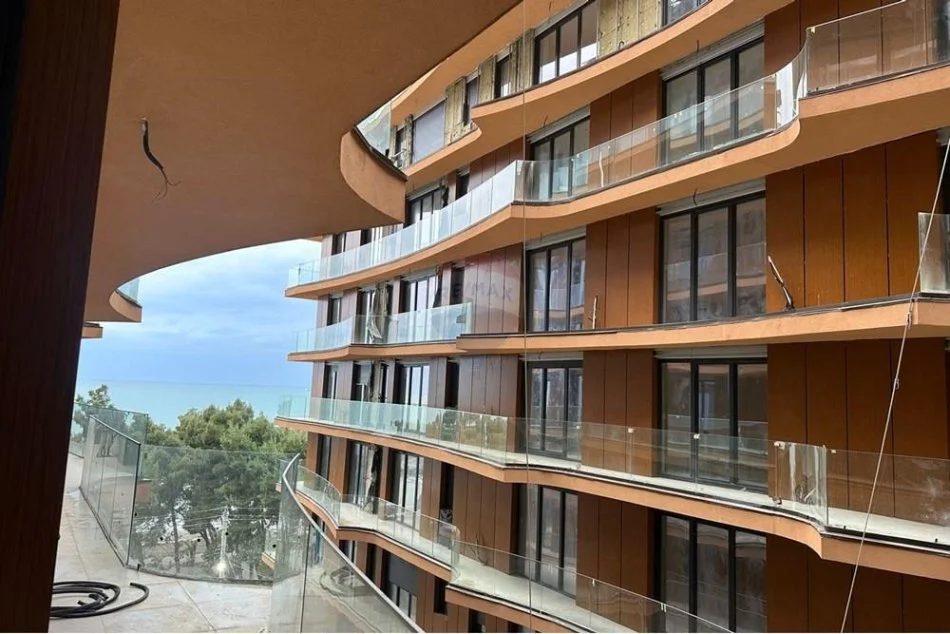 Shengjin, shitet apartament 1+1+Ballkon Kati 4, 70 m² 93.000 € (Shendgjin)