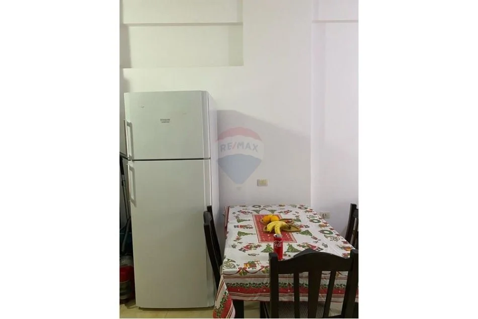 Tirane, jepet me qera apartament 1+1 Kati 2, 65 m² 500 € (Don Bosko)