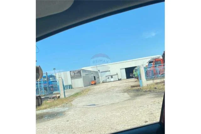 Durres, shes truall 21.315 m² 550.000 Euro (Durrës)