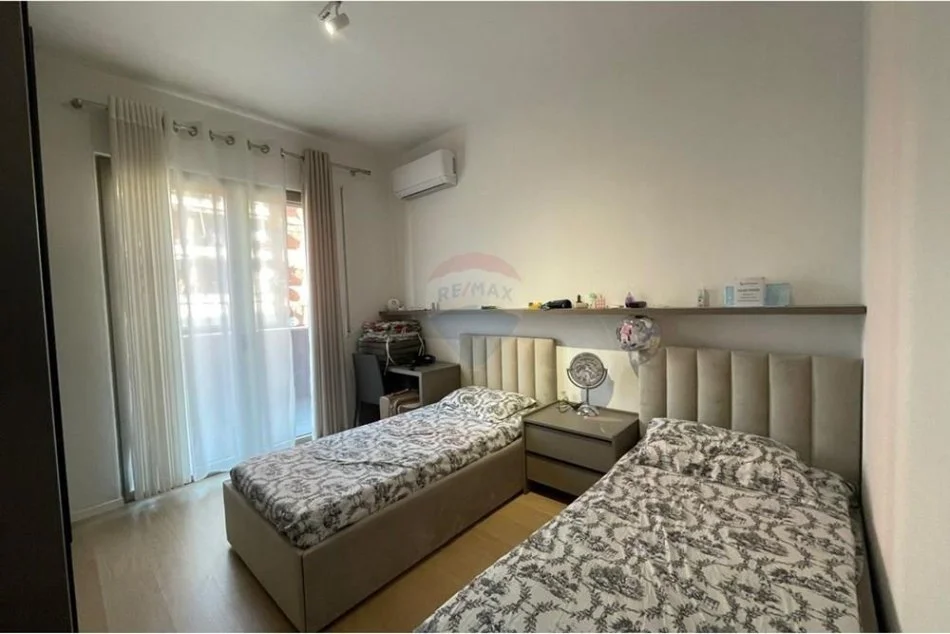 Tirane, shitet apartament 2+1+Ballkon Kati 5, 133 m² 390.000 € (KOMPLEKSI DELIJORGJI)