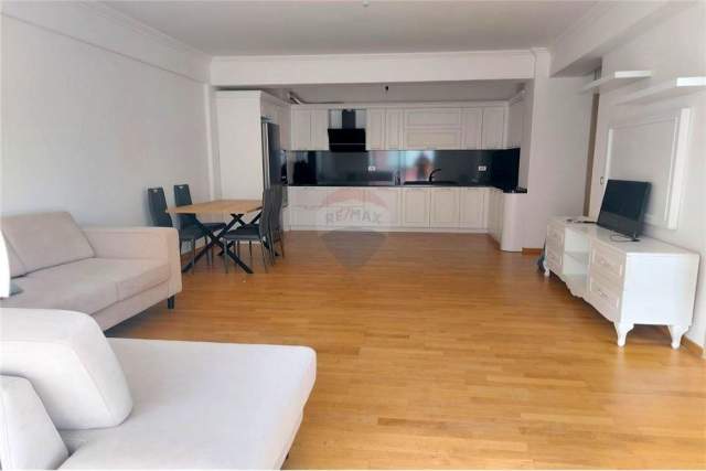 Tirane, jepet me qera apartament 1+1+BLK Kati 10, 110 m² 350 Euro (dritan hoxha)
