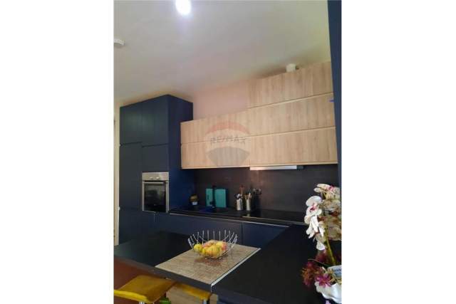 Tirane, jepet me qera apartament 2+1+BLK Kati 2, 105 m² 35000 Leke (Fresk)