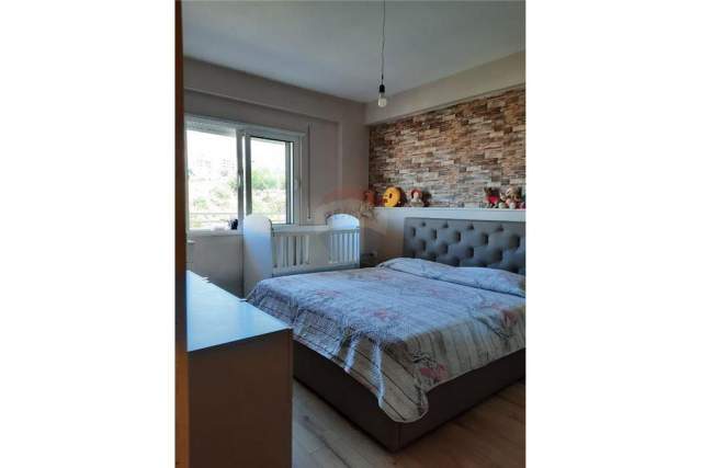 Tirane, jepet me qera apartament 2+1+BLK Kati 2, 105 m² 35000 Leke (Fresk)