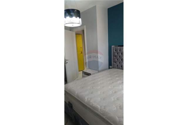 Tirane, jepet me qera apartament 1+1+BLK Kati 9, 60 m² 600 Euro (Zogu i Zi)