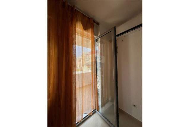 Tirane, jepet me qera apartament 2+1+BLK Kati 4, 101 m² 600 Euro (DON BOSKO)