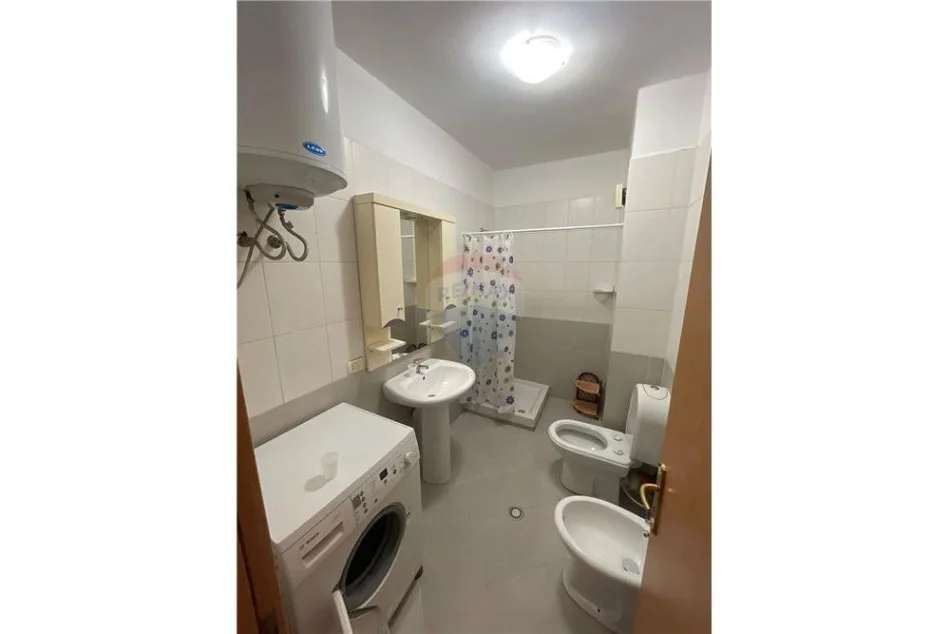 APARTAMENT 1+1 ME QIRA PRANE HOTEL GRAND NE ASTIR