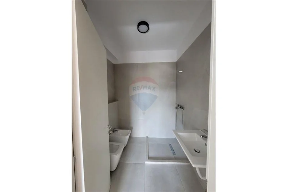 Jepet me qera apartament 2+1+2+post parkimi ne Don Bosko