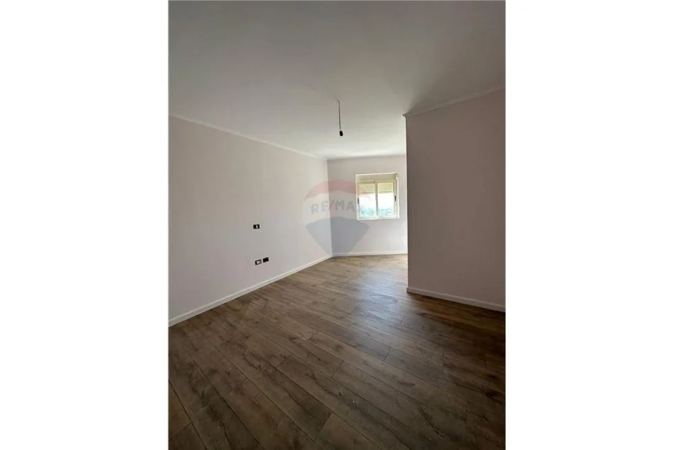 SHESIM APARTAMENT 2+1+2 FRESK! TIRANE - Fresku, Shqipëri