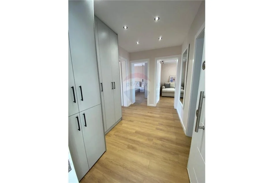 Shitet Apartamen 2+1+30 m verande Mine Peza  Mine Peza - Mine Peza, Shqipëri