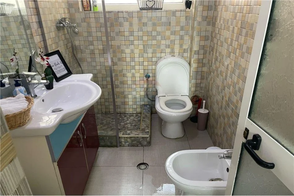 Apartament 3+1+post parkimi ne shitje te Brryli!
