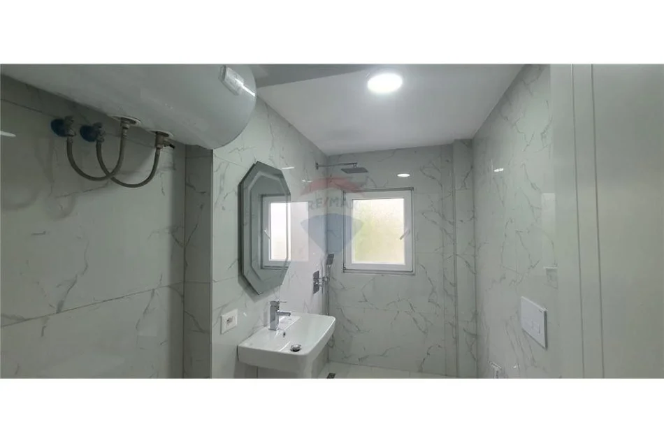 Apartament - Në Shitje - Bulevardi Gjergj Fishta, Shqipëri
SHITET APARTAMENT 2+1 TEK GJYKATA E RRETHIT TIRANE