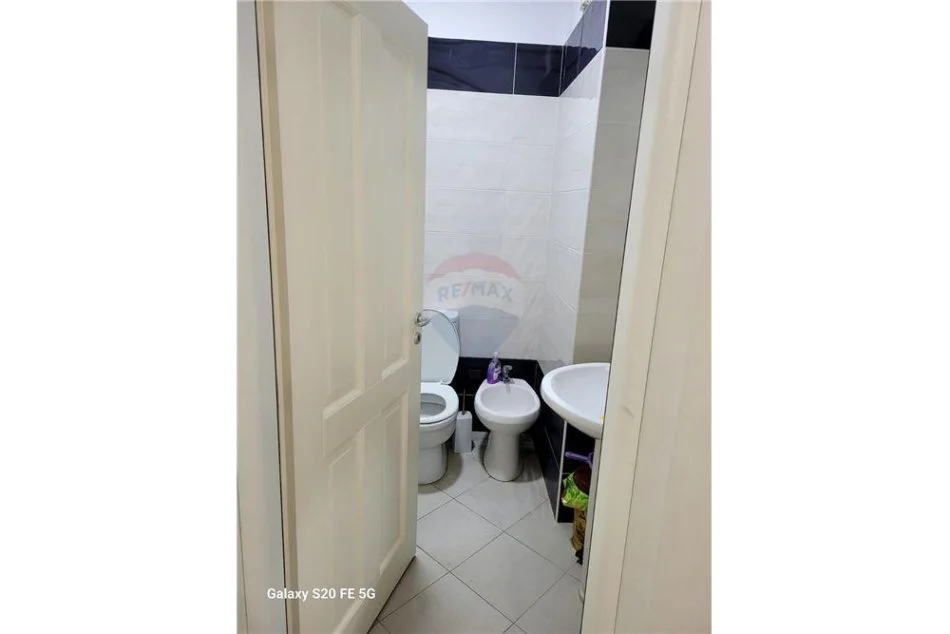 APARTAMENT 1+1 NE SHITJE TE GJIRI I LALZIT