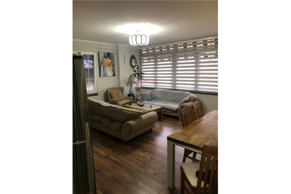 Tirane, shes apartament 2+1, , 76 m2 167,000 € (APARTAMENT 2+1 PER SHITJE TEK 21 DHJETORI)