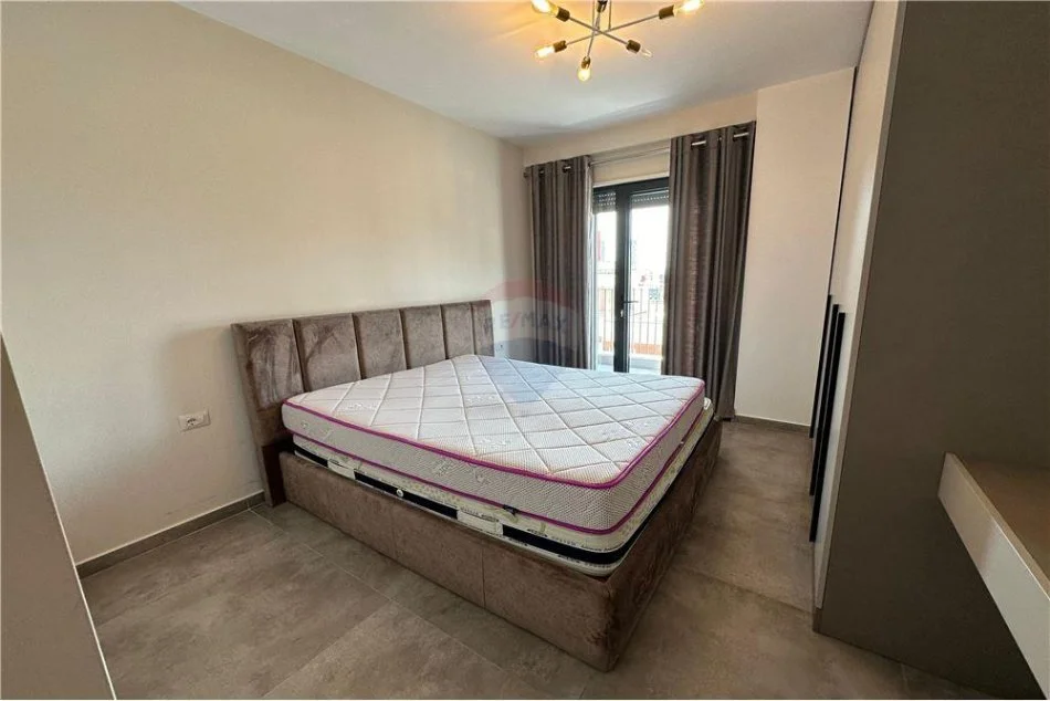 Tirane, jepet me qera apartament 1+1, Kati 6, 80 m² 700 € (Rruga e Elbasanit)