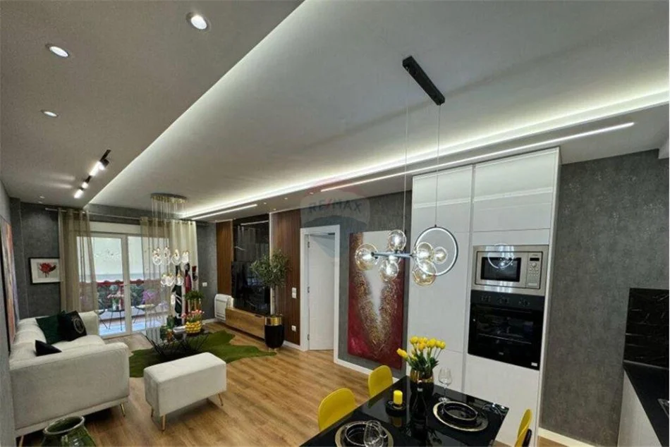 Tirane, shitet apartament 2+1+Ballkon, Kati 3, 110 m² 697,536,146 € (Super apartament 2+1 per shitje tek Liqeni!)