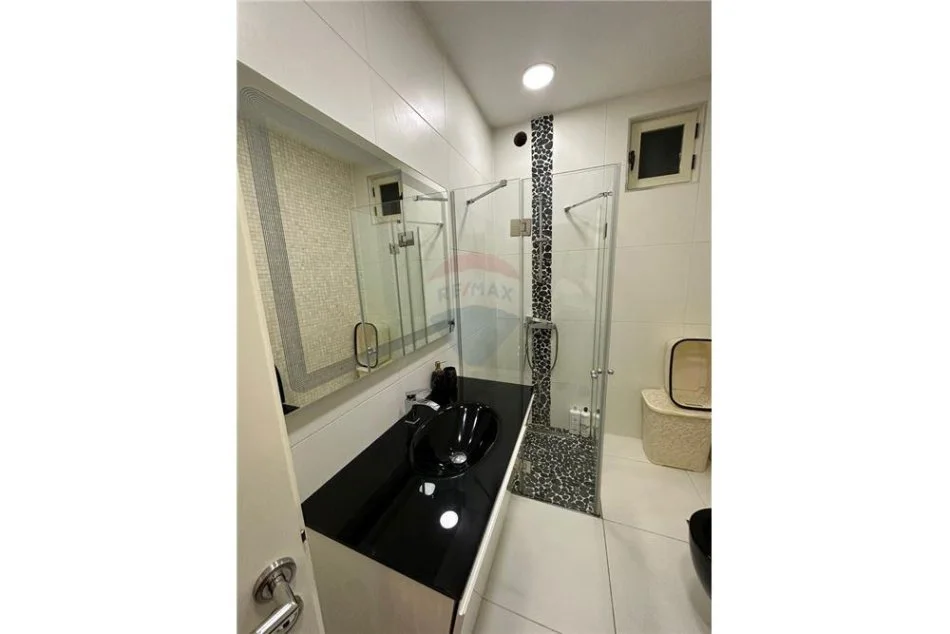 Tirane, jepet me qera apartament 2+1, , 100 m² 700 € (Apartament 2+1+2 me qira Astir.)