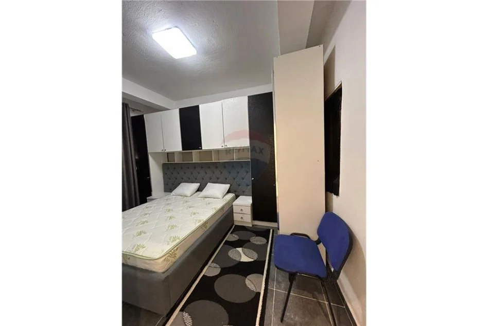 Tirane, jepet me qera apartament 1+1, , 35 m² 250 € (Studio me qira per 280Euro/muaj)