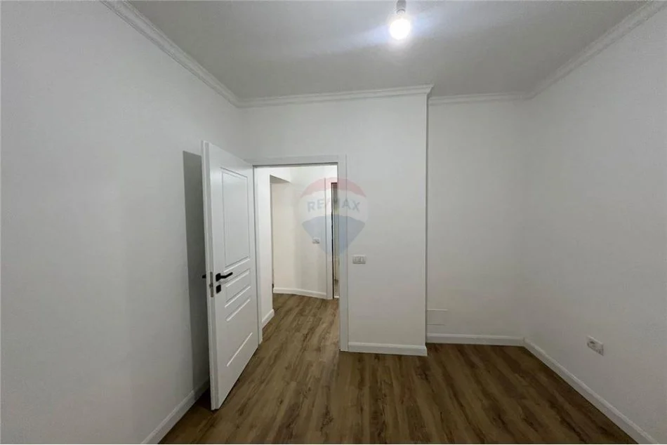 Tirane, shitet 1+1, Kati 2, 47 m² 115,000 € (Shesim apartament 1+1 tek 21-Dhjetori !!)