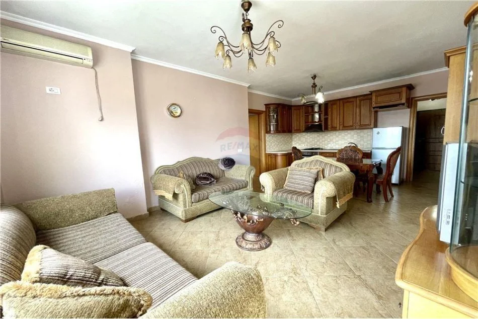 Tirane, shitet apartament 2+1 Kati 5, 100 m² 115,900 € (fabrika e miellit)