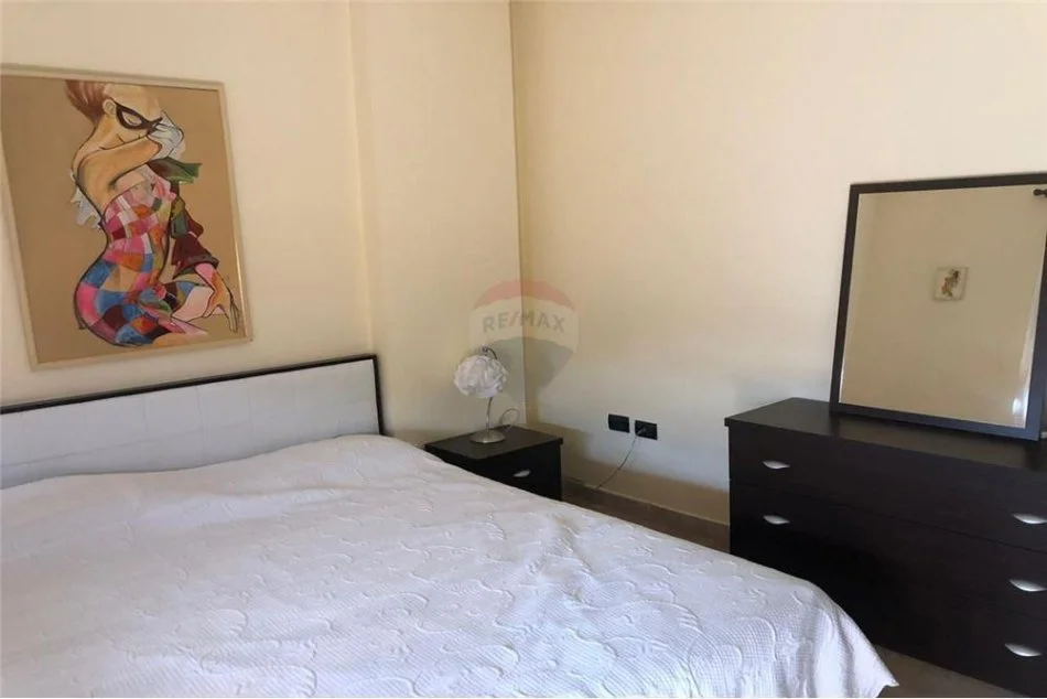 Tirane, jepet me qera apartament 3+1 Kati 6, 90 m² 700 € (Apartament me qira 3+1)