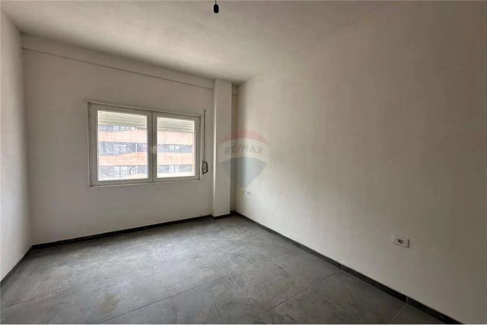 Tirane, jepet me qera apartament 2+1 , 121 m² (JEPET ME QIRA APARTAMENT 2+1+2, GREEN CITY ASTIR)