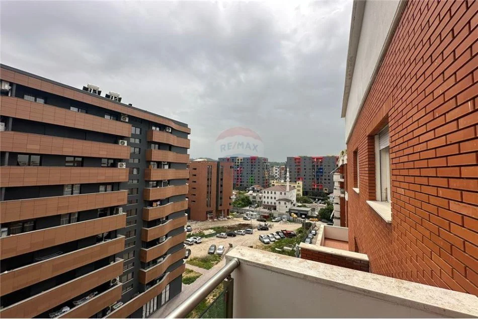 Tirane, jepet me qera apartament 2+1 , 121 m² (JEPET ME QIRA APARTAMENT 2+1+2, GREEN CITY ASTIR)