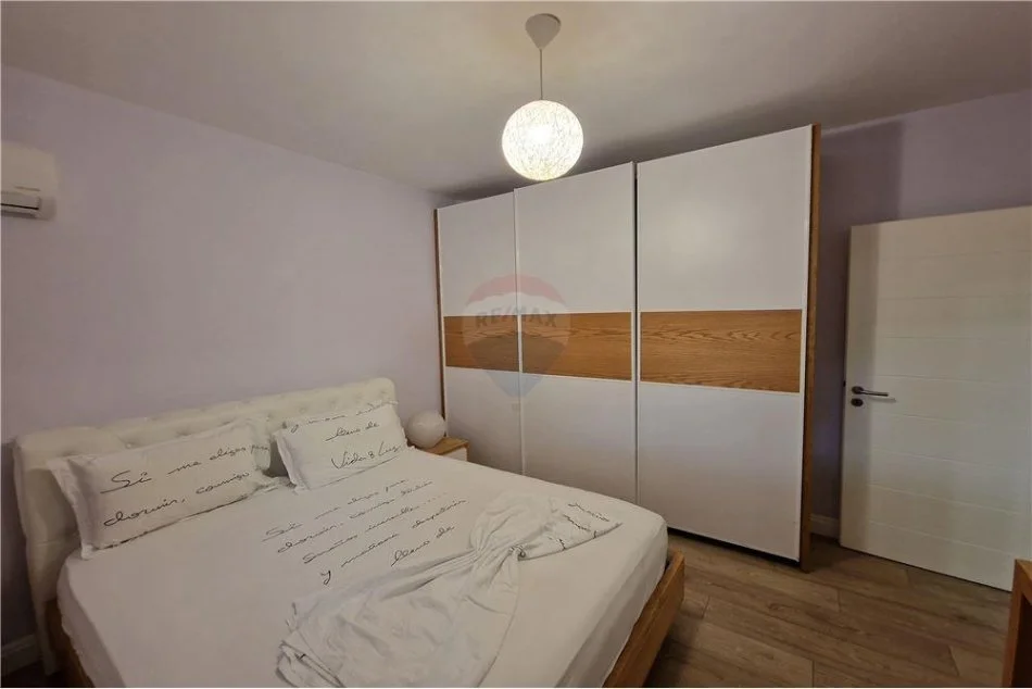 Vlore, shitet apartament 2+1 Kati 0, 185 m² 315,000 € (Apartament luksoz 2+1+verande ne shitje,Vlore)