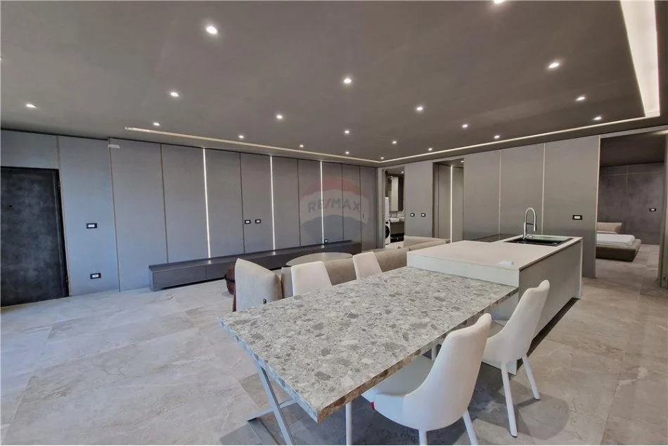 Vlore, shitet 3+1 Kati 0, 144 m² 359,000 € (Apartament luksoz 2+1 prane Marina Bay,Vlore)