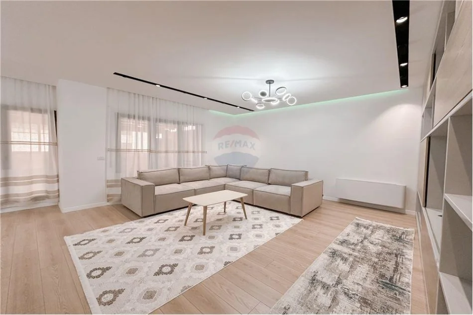 Tirane, jepet me qera apartament 3+1+Ballkon Kati 6, 130 m² 1.001 € (Nexho konomi)