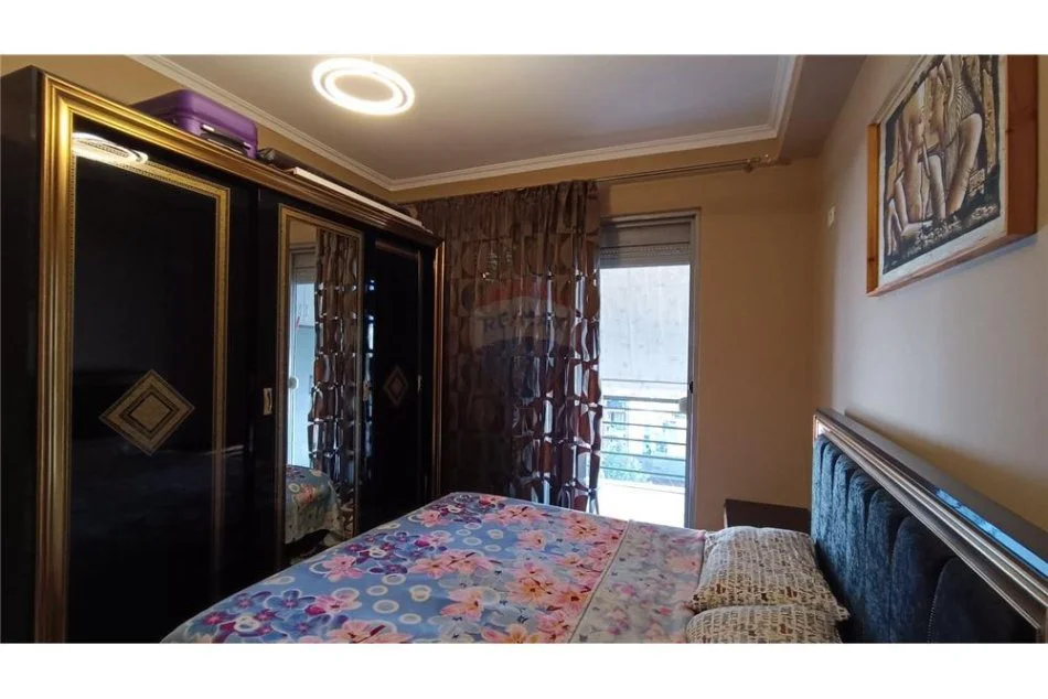 jepet me qera 1+1 Kati 5, 95 m² 500 € (Jepet apartament per Qira ne Astir!)