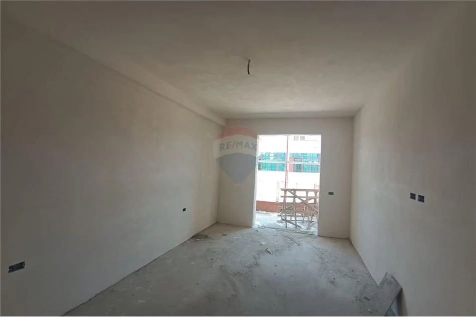 Tirane, shitet apartament 1+1 Kati 5, 75 m² 91.000 € (Apartament 1+1 ne shitje tek Bulevardi i ri)