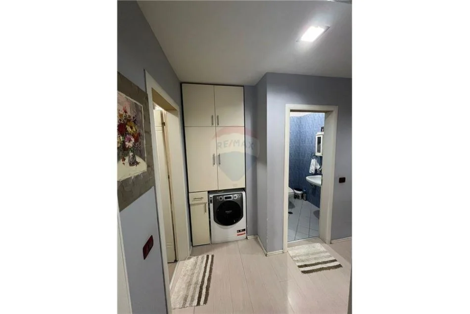 Tirane, shitet apartament 2+1 Kati 4, 108 m² 230.000 € (Apartament 2+1 ne shitje te Komuna e Parisit)