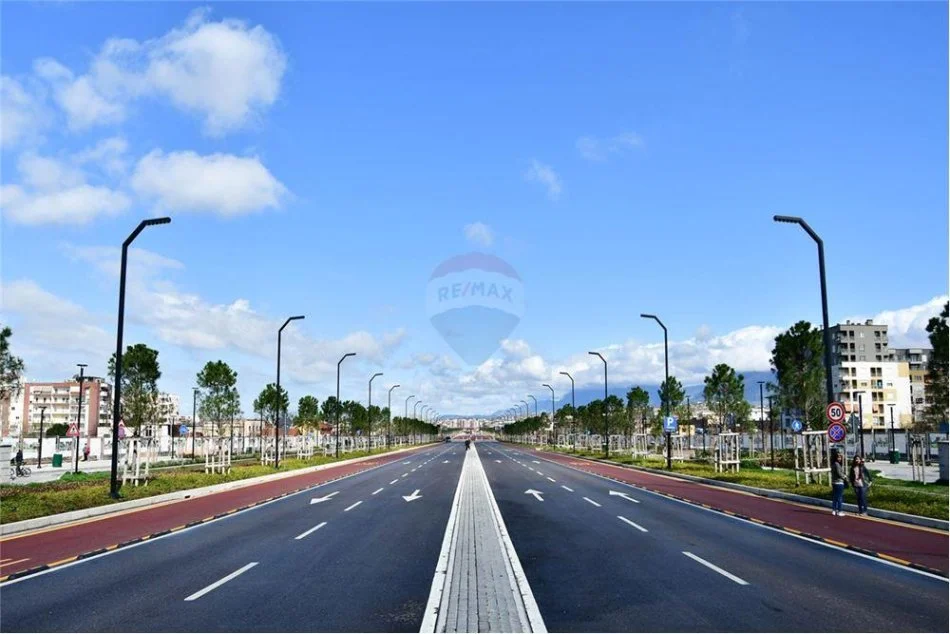 Tirane, shitet apartament 2+1 Kati 4, 113 m² 159.000 € (Apartament 2+1 ne shitje te Bulevardi i Ri!)