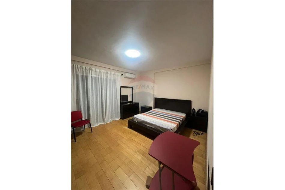 Tirane, jepet me qera apartament 2+1 , 111 m² 550 € (Apartament 2+1 ne Fresk, Restorat Fresku)