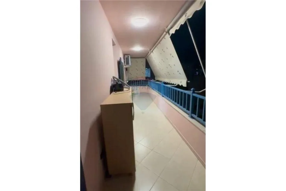 Tirane, jepet me qera apartament 2+1 , 111 m² 550 € (Apartament 2+1 ne Fresk, Restorat Fresku)