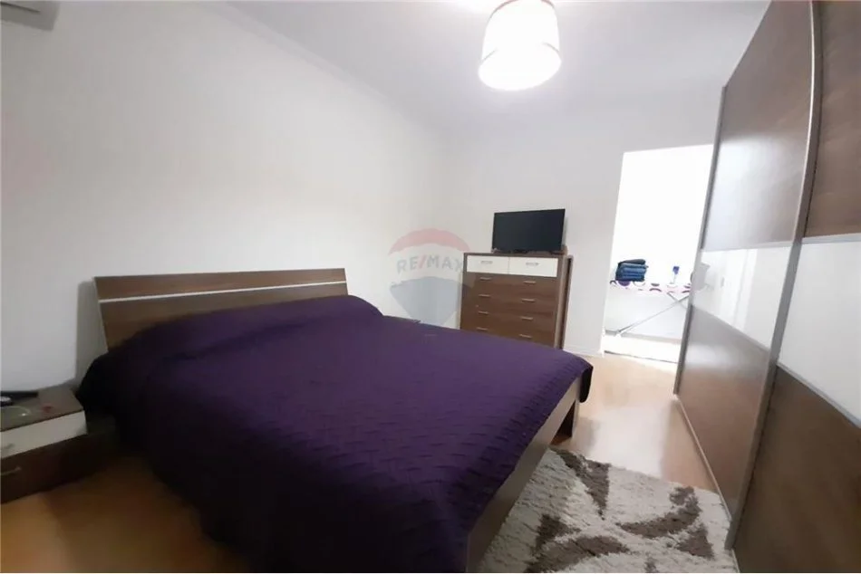 Tirane, jepet me qera apartament 2+1 Kati 5, 119 m² 500 € (Jepet me qira apartament 2+1+2 ne Fresk)