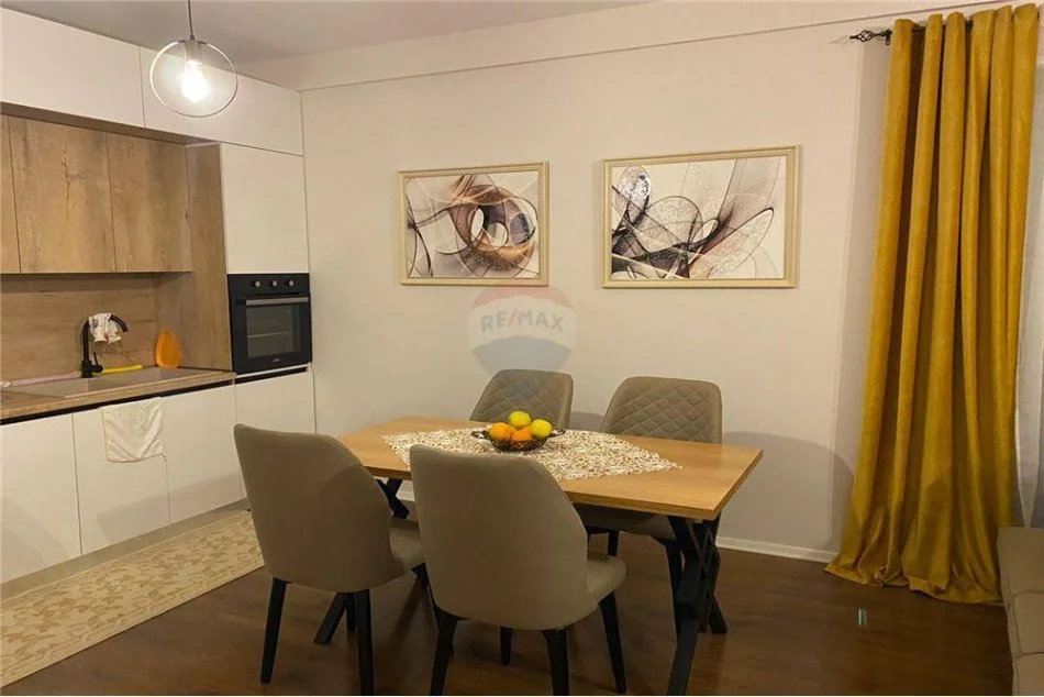 Tirane, jepet me qera apartament 2+1 Kati 5, 100 m² 600 € (QIRA APARTAMENT 2+1+2 KOMPLEKSI ASL!)