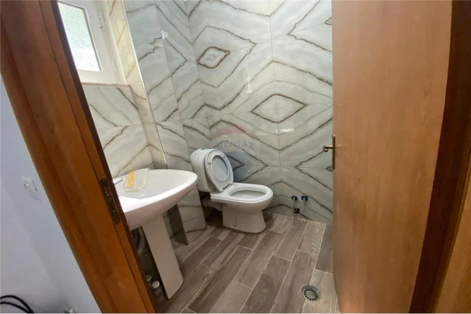 Shqiperi, shitet apartament 2+1 , 83 m² 96.000 € (Apartament 2+1 per shitje ne Fresk !)