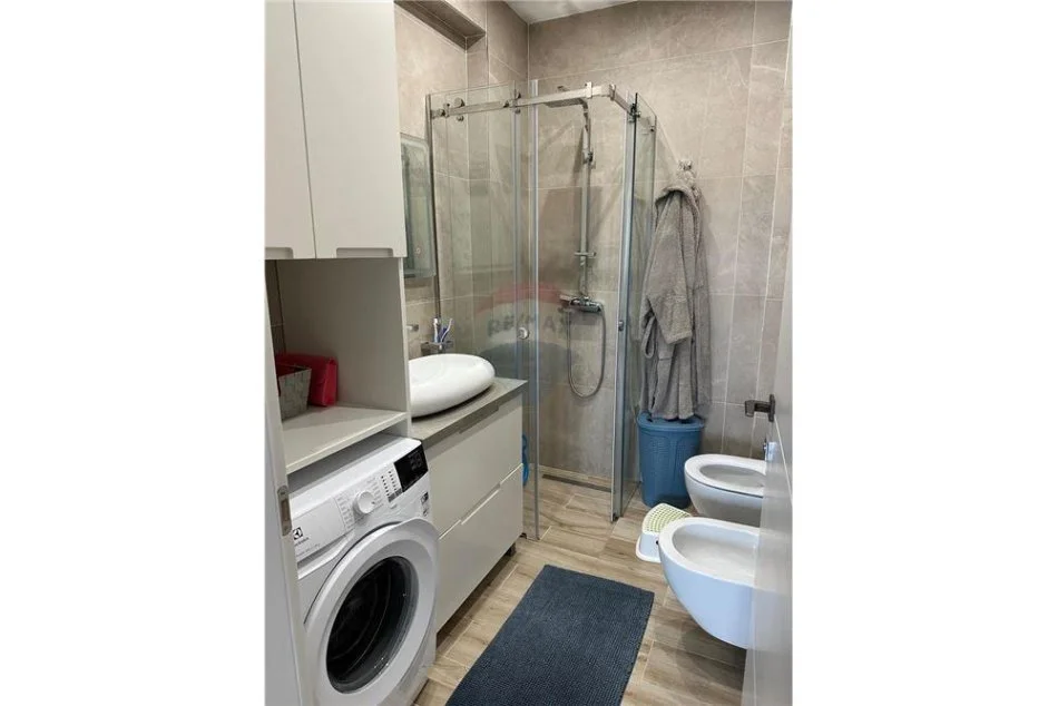 Tirane, shitet apartament 2+1 , 88 m² 200.000 € (Shitet Apartament 2+1 Ne Vlore!)