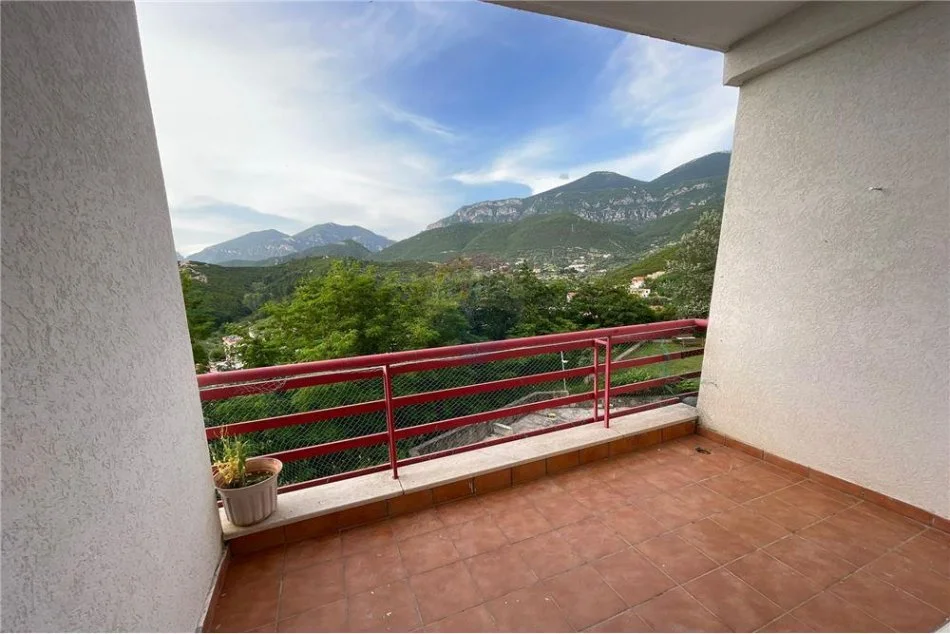 Tirane, shitet apartament 1+1 , 61 m² 72.000 € (Apartament 1+1 per shitje ne Fresk !)